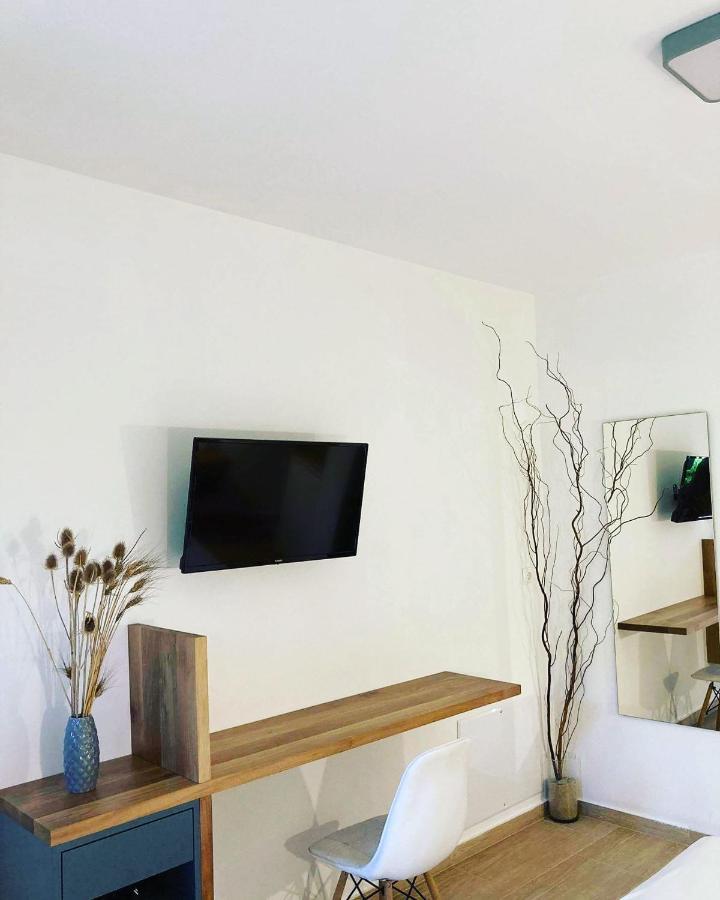 Guesthouse Mouses Kalavryta Ngoại thất bức ảnh