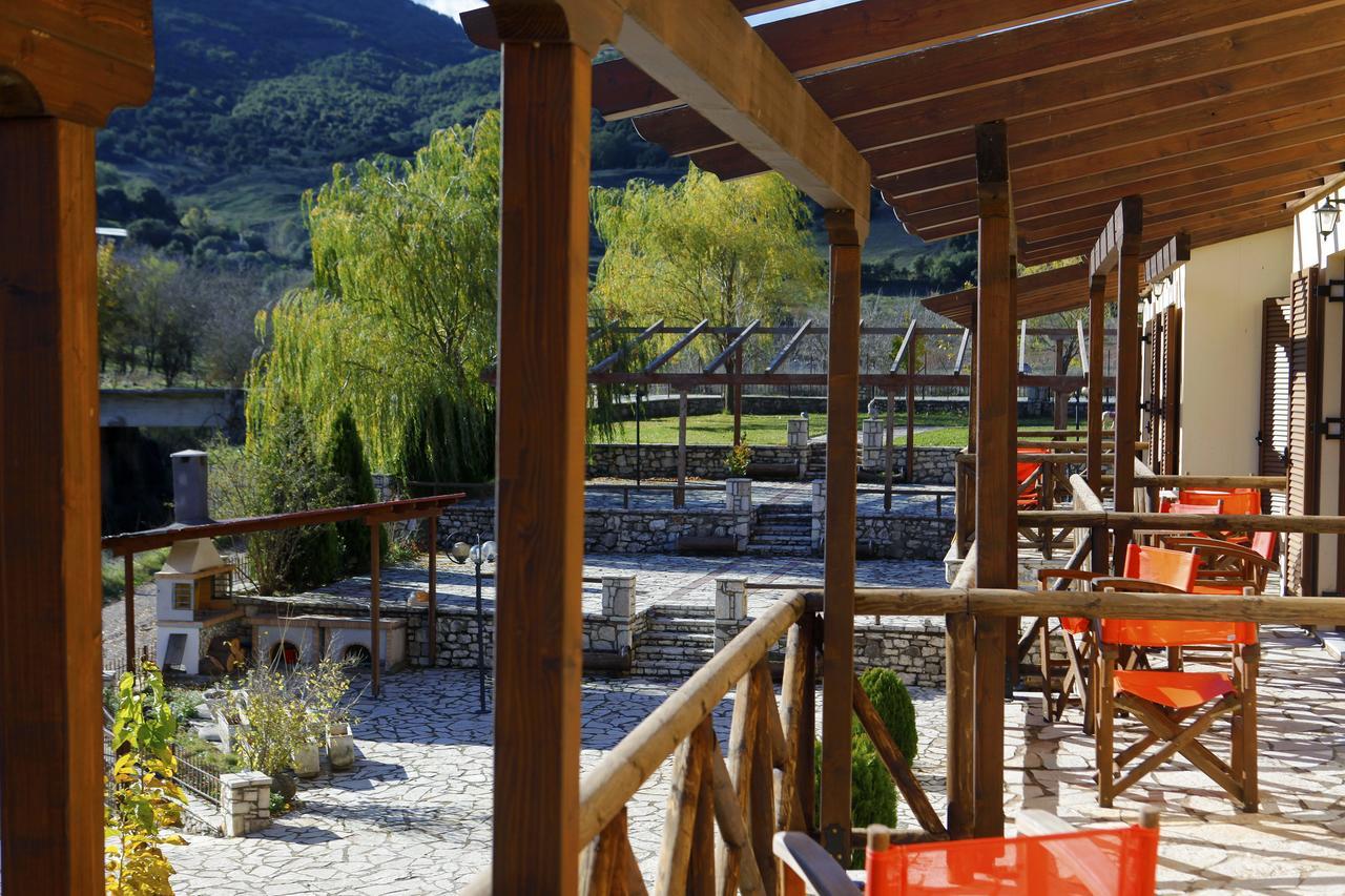 Guesthouse Mouses Kalavryta Ngoại thất bức ảnh