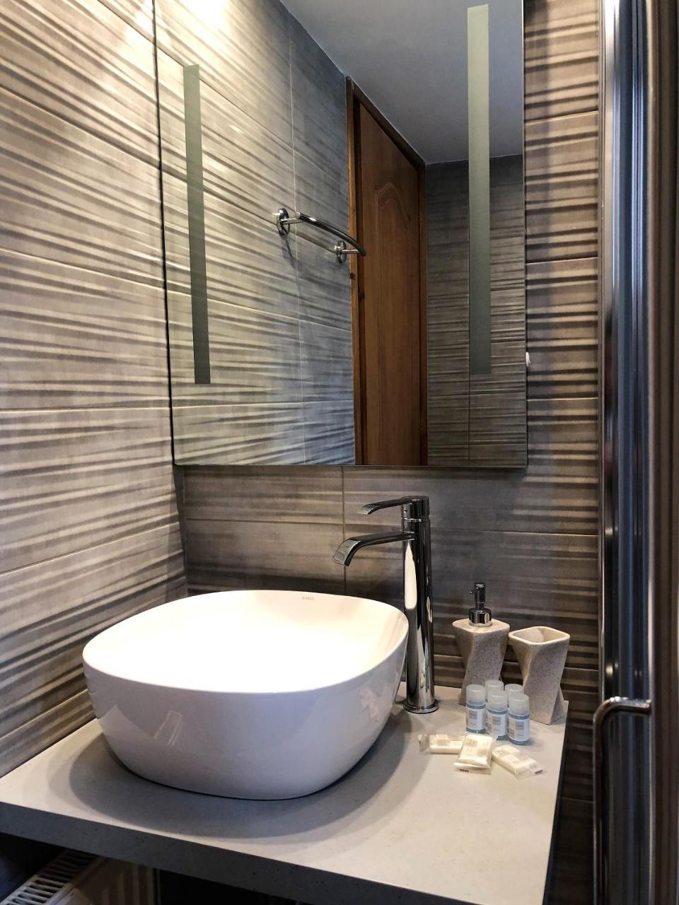 Guesthouse Mouses Kalavryta Ngoại thất bức ảnh