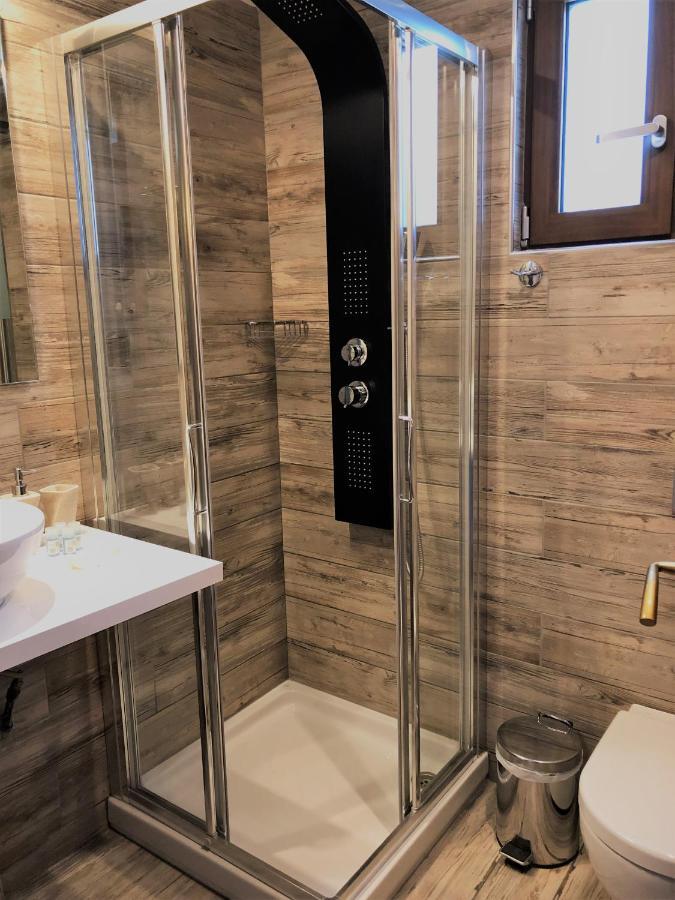 Guesthouse Mouses Kalavryta Ngoại thất bức ảnh
