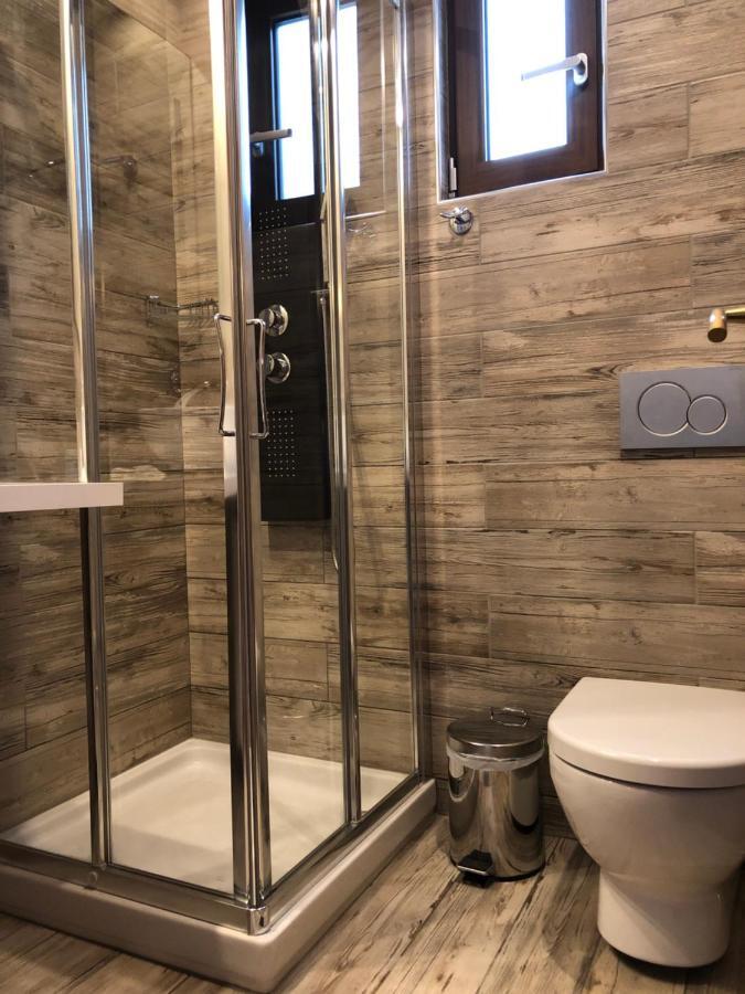 Guesthouse Mouses Kalavryta Ngoại thất bức ảnh